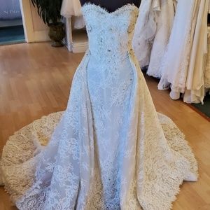 PRONOVIAS WEDDING DRESS